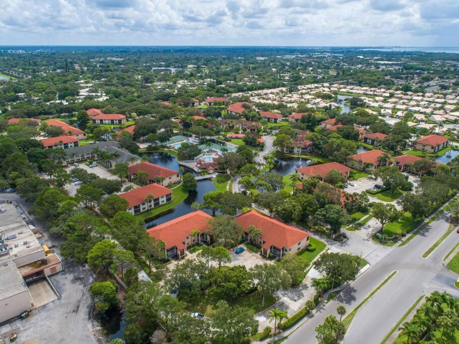 Апартаменти Minutes To Anna Maria Island Брейдентон Екстер'єр фото
