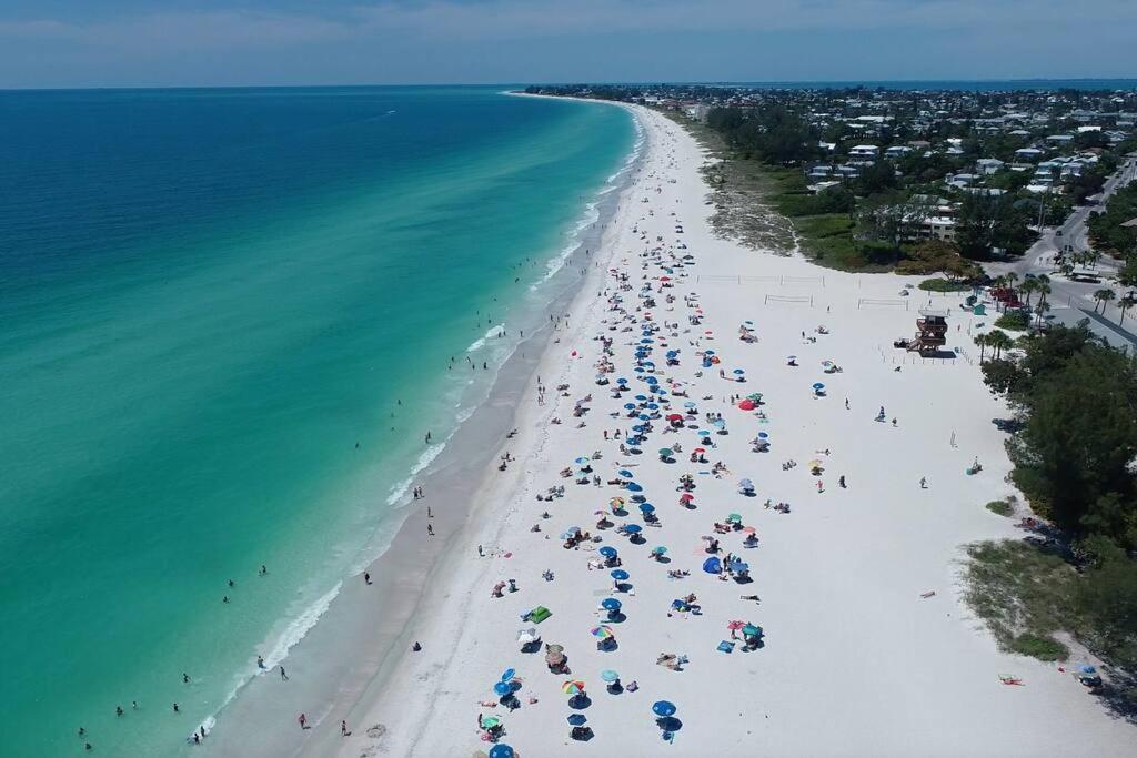 Апартаменти Minutes To Anna Maria Island Брейдентон Екстер'єр фото